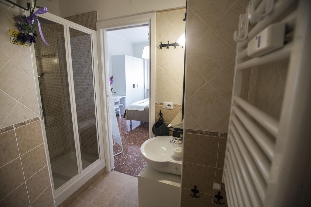 A Casa Di Benny Hotel Rome Exterior photo